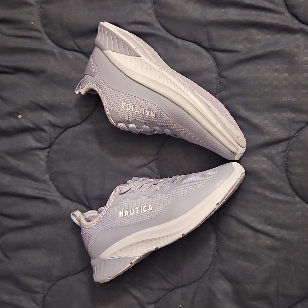 Nautica Girls Lavender Sneakers Sz 13